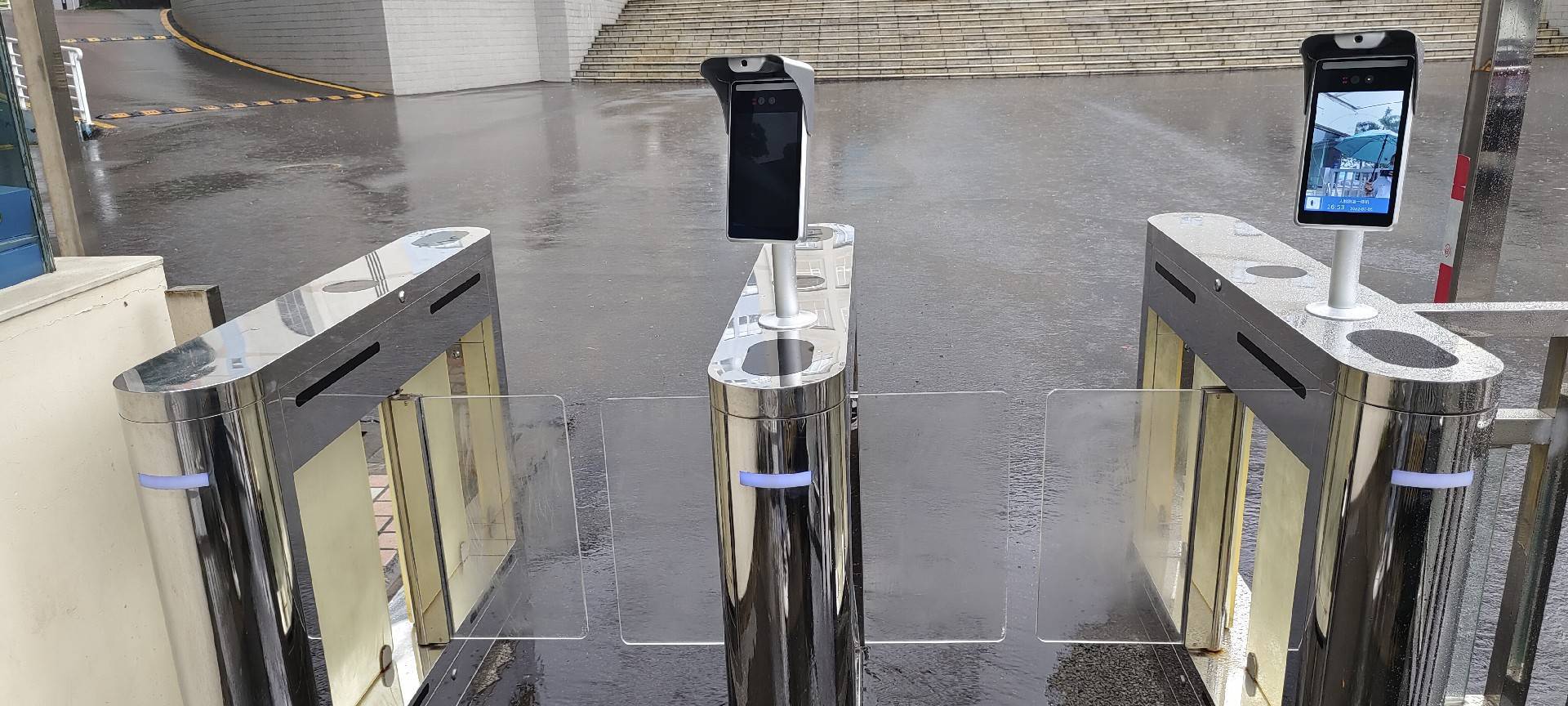 健康碼核驗設備,人臉測溫核驗一體機及防疫電子哨兵如何選？