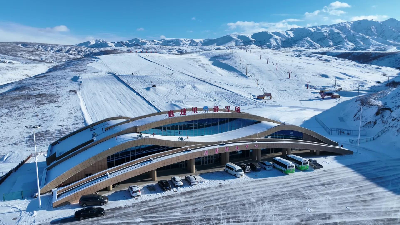 新疆也迷里滑雪場
