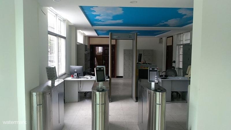 南康區人民法院動態人證識別+翼閘