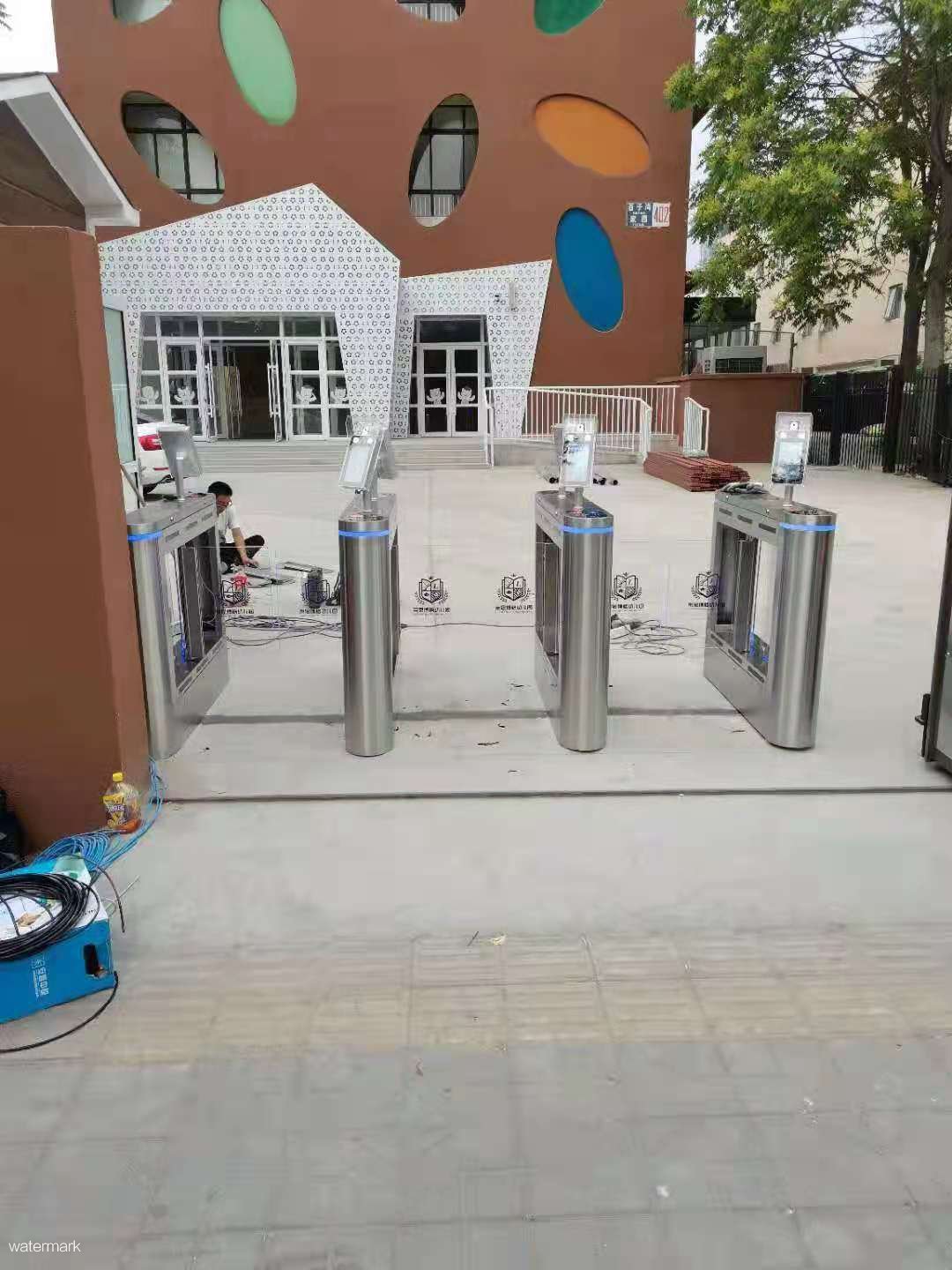 幼兒園人臉識別閘機的重點功能大全