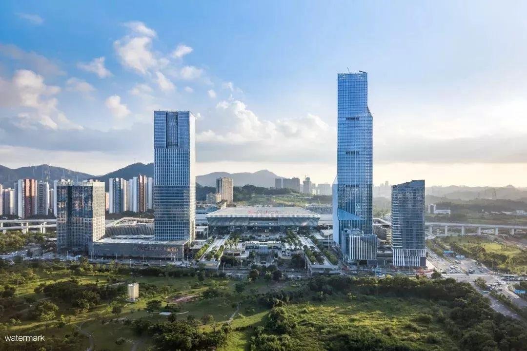 深圳市龍華區(qū)人民政府——獵豹速通門防疫智能閘機項目