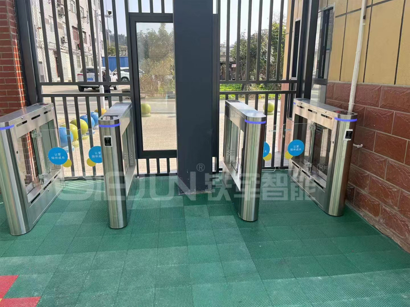 校園出入口選擇哪一種閘機比較合適？