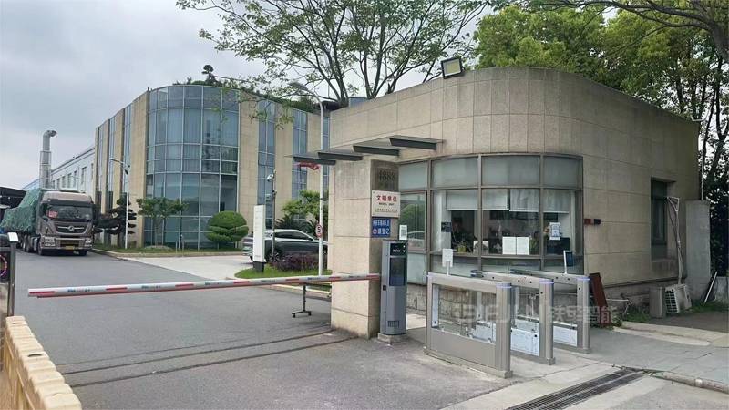 工廠人臉識別門禁系統圓弧擺閘的使用