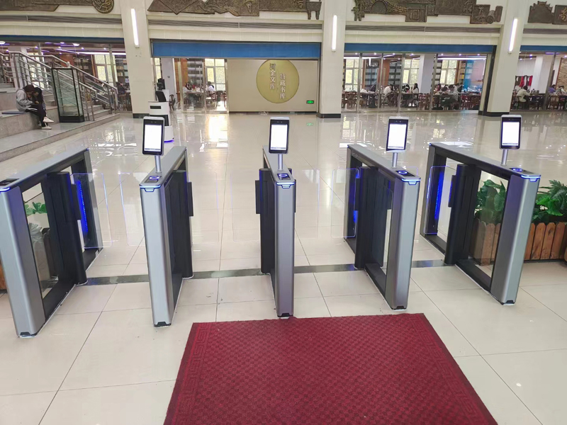 1715581064114650.jpg 校園10.jpg