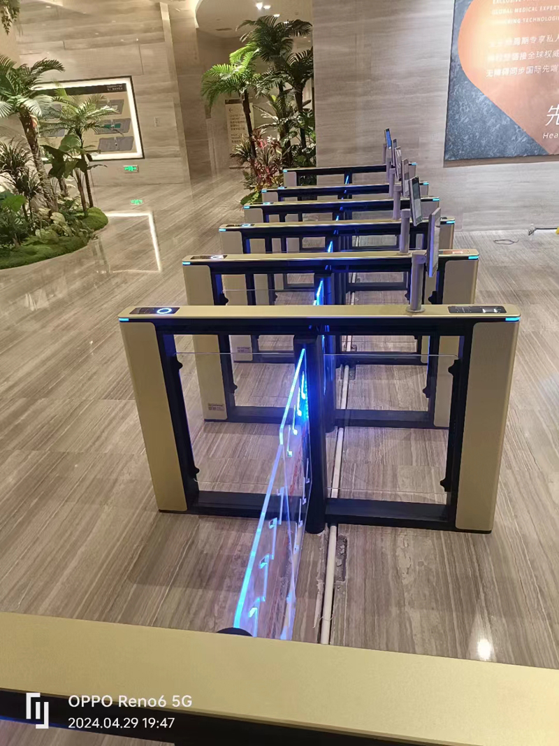 溫泉酒店檢票系統閘機的特點