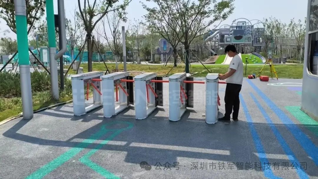 景區(qū)人行通道閘的閘門有哪幾種材質(zhì)可以選？