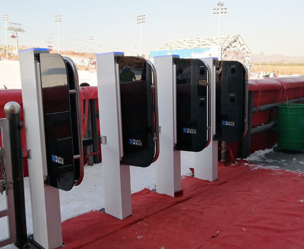 知名的室內滑雪場閘機廠家推薦——深圳鐵軍智能閘機廠家