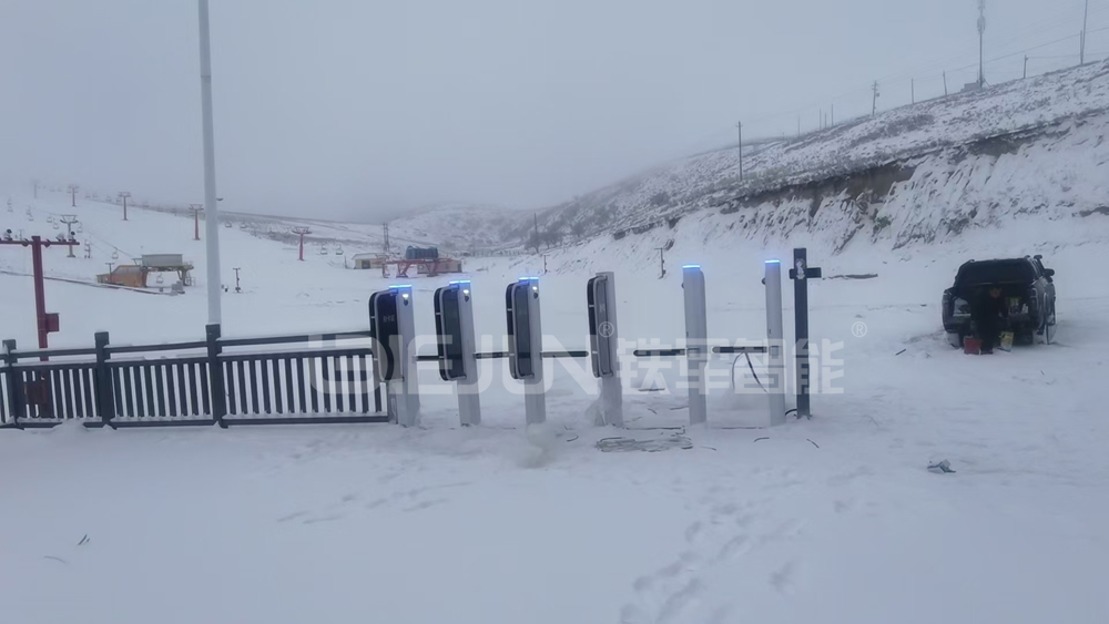知名的室內(nèi)滑雪場閘機(jī)廠家推薦——鐵軍智能：深厚底蘊(yùn)，創(chuàng)新前行