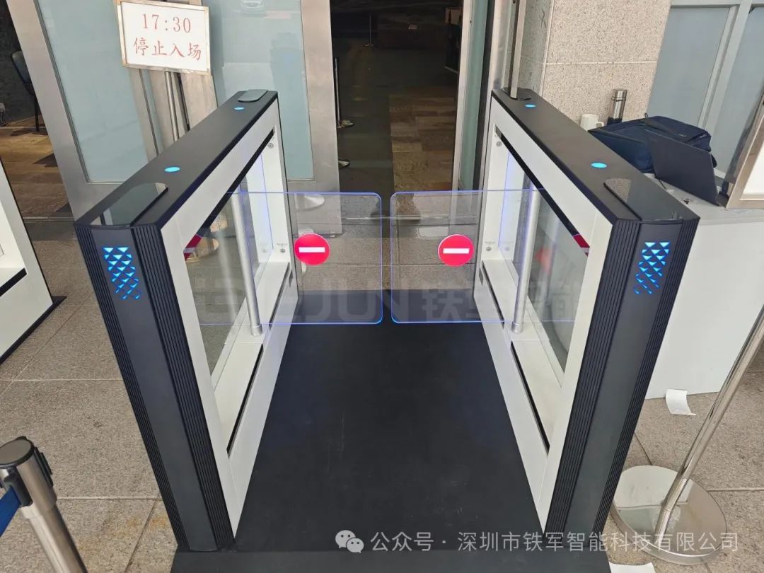 科技館入口人行通道認(rèn)證閘機需要具備哪些主要功能？