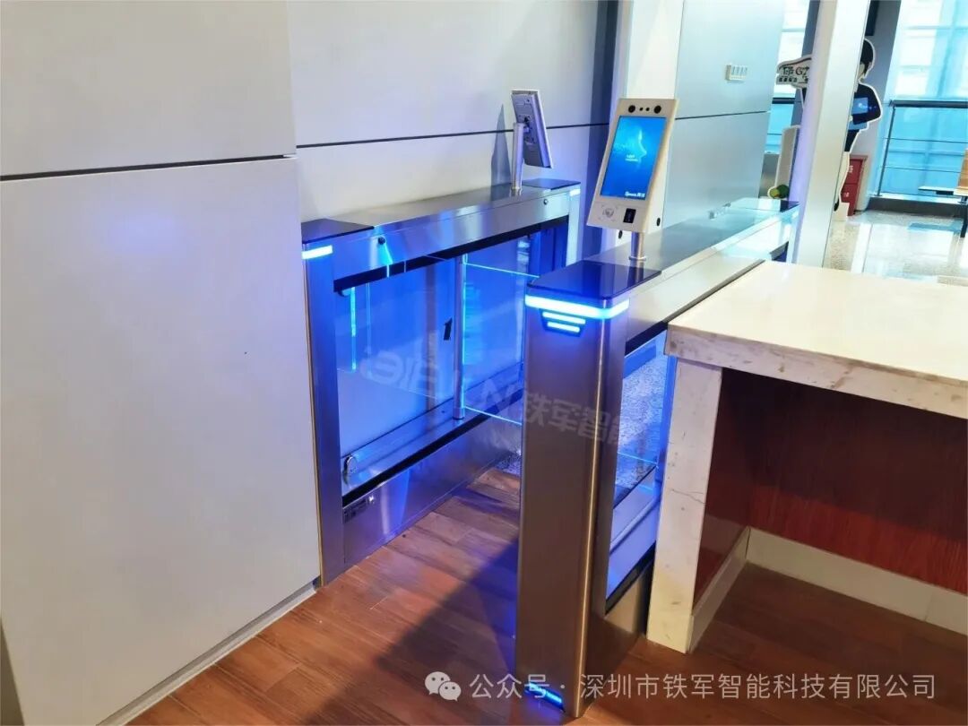 1765943083675411.jpg 4.jpg